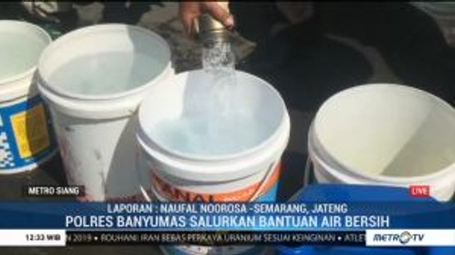 Polres Banyumas Bantu Distribusikan Air Bersih dengan <i>Water Canon</i>