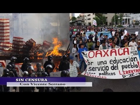 Parece que se trata de un acto de represión no un enfrentamiento entre policías y profesores