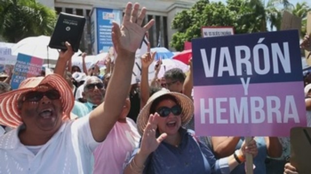 Cientos de dominicanos se manifiestan contra ideología de género en Santo Domingo