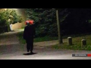 Payasos persiguiendo a estudiantes amenazan escuelas