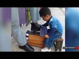 Tiene 5 años y trabaja 12 horas para mantener a su familia