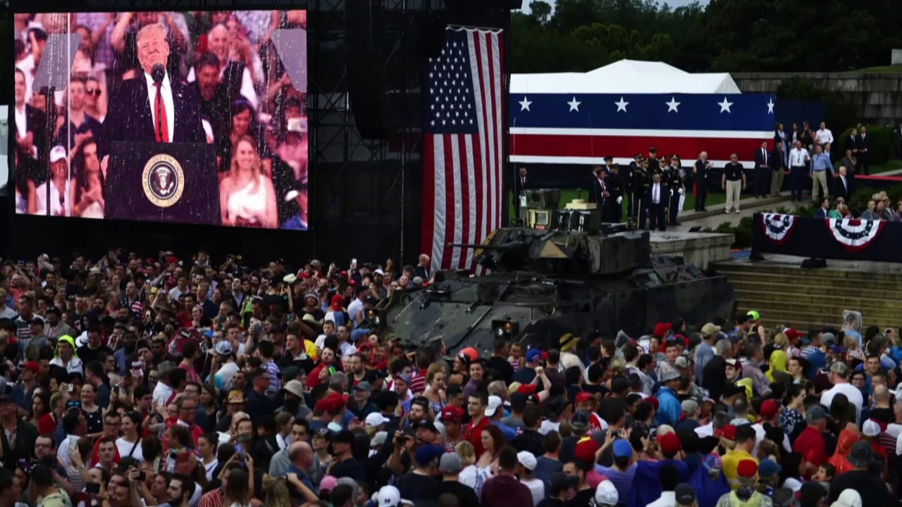 Panzer, bomber - trump kapert 4. juli