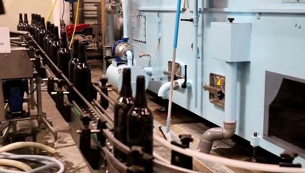 Locaverre lance le nettoyage de bouteilles en verre avec “Ma bouteille s’appelle Reviens”