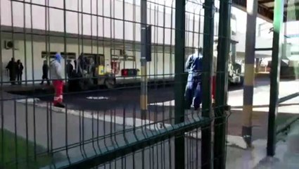 Morador questiona asfaltamento de estacionamento de prédio alugado pela prefeitura de Cascavel