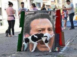 EPN LLEVA A SUS GUARURAS HASTA PARA IR A MEAR