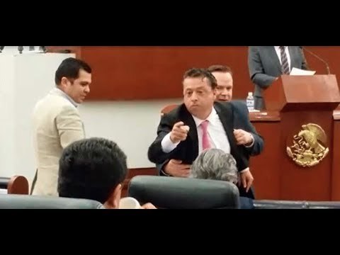 DIPUTADOS AMENAZAN DE MUERTE A ACTIVISTAS EN EL CONGREO DE SAN LUIS POTOSÍ