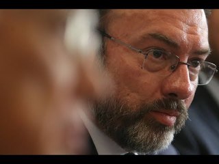 LUIS VIDEGARAY ANUNCIA SU RETIRO DE LA POLÍTICA. DESEA SUERTE A AMLO.SI SE VA ¡QUE SEA PERO AL BOTE!