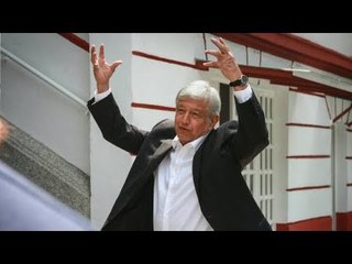 VAN A DEJAR SIN CARRO A AMLO. AHORA LE ROMPEN ESPEJO A JETTITA BLANCO DE AMLO