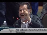 NOROÑA LLAMA CÍNICA A ROSARIO ROBLES Y CASI AGARRA A RIATAZOS A UN DIPUTADO DEL PRI