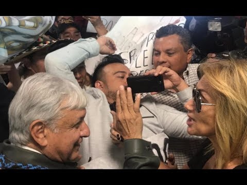 ADELA MICHA Y AMLO SE TOMAN CAFECITO. SE SALIÓ CON LA SUYA Y  ¿USTED QUÉ PIENSA DE ESTO?