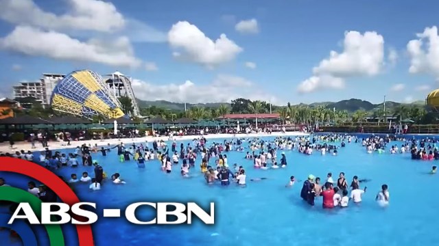 Biggest Swimming Lesson in the World | Sports U