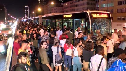 MECİDYEKÖY'DE METROBÜS KAZASI