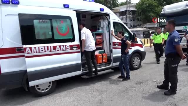 Direksiyonda baygınlık geçirince polis kontrol noktasına sığındı