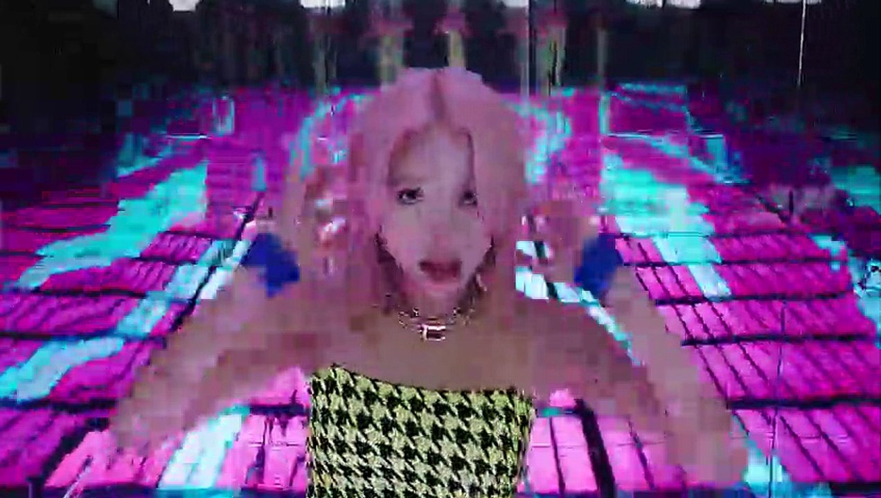TWICE -FANCY- M-V