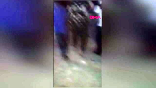 DENİZLİ Cinsel istismar şüphelisinin evini taşlayıp, eşyalarını ateşe verdiler