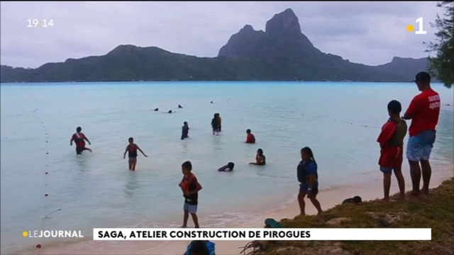 Saga; atelier construction de pirogues
