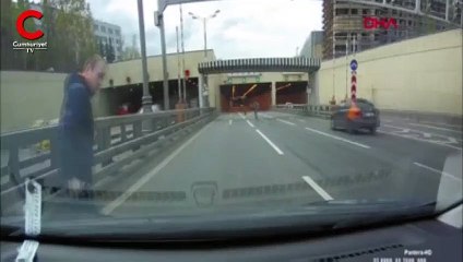 Otoyolda akılalmaz görüntü