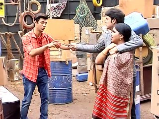 Pyaar Ke Papad | Watch Alankar and Omkar's FIGHT Scene | प्यार के पापड़