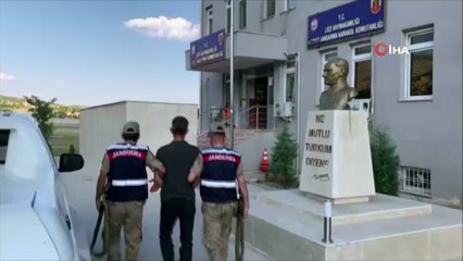 Diyarbakır'da 5 ayrı suçtan aranan terörist tutuklandı