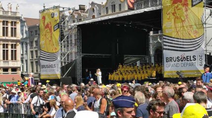 100.000 spectateurs dans le centre de Bruxelles pour le Tour de France