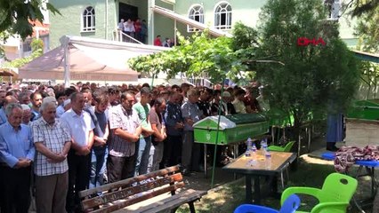 BURSA BABA VE İKİ KIZI BURSA'DA TOPRAĞA VERİLDİ