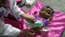 Sophia, Isabella e Alice Doutora Brinquedos - Doc McStuffins - Cuidando da Bebê e dando Banho