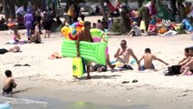 İstanbul'da sıcaklık 30 dereceyi aştı plajlar doldu
