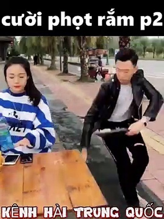 chỉ có thánh mới nhịn được cười