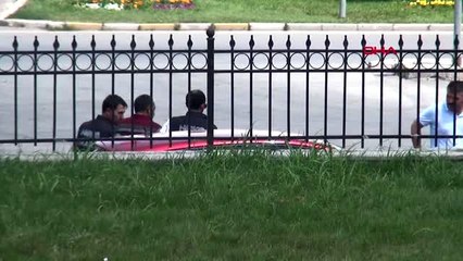 KARAMAN Cadde ortasında uyuşturucu satarken suçüstü yakalandı