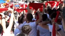 - 9 Gün Sürecek Geleneksel Boğa Festivali İspanya'da Başladı