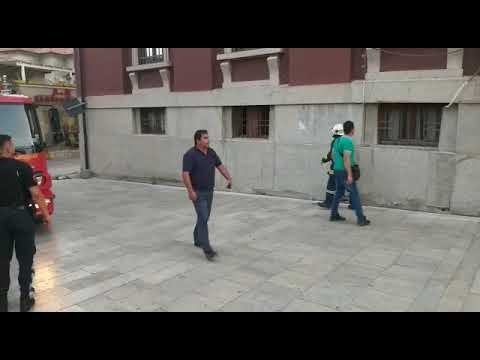 Durrës/ Përfshihet nga flakët godina e Bashkisë