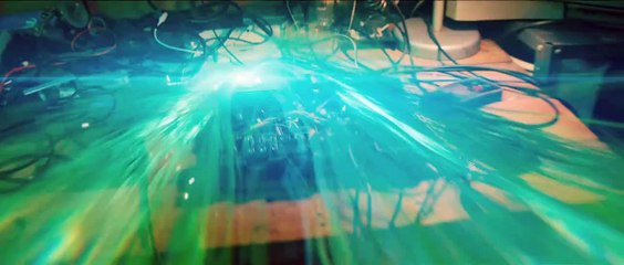 JUMANJI THE NEXT LEVEL - Official Trailer