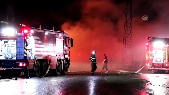 Geri dönüşüm alanında yangın - İZMİR