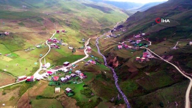 Anzer balının fiyatı bin TL olarak açıklandı...Rizeli vatandaşlar Anzer balının fiyatına tepki gösterdi
