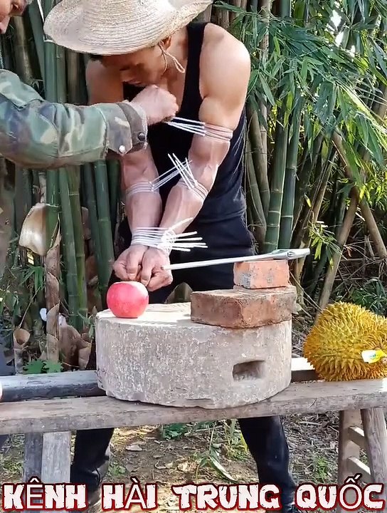 đến thượng đế cũng phát khùng p1