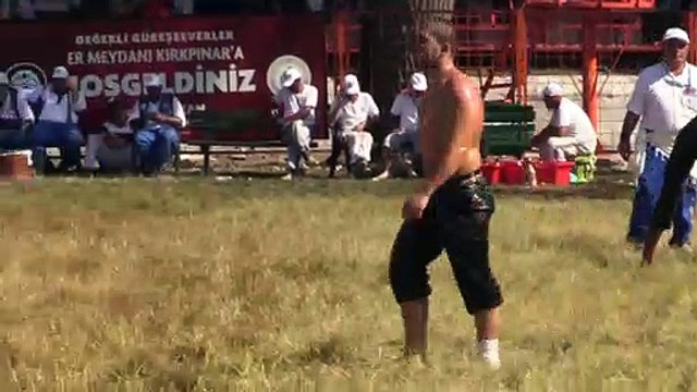 Er meydanına sakat çıktı, yine de güreşi kazandı - EDİRNE