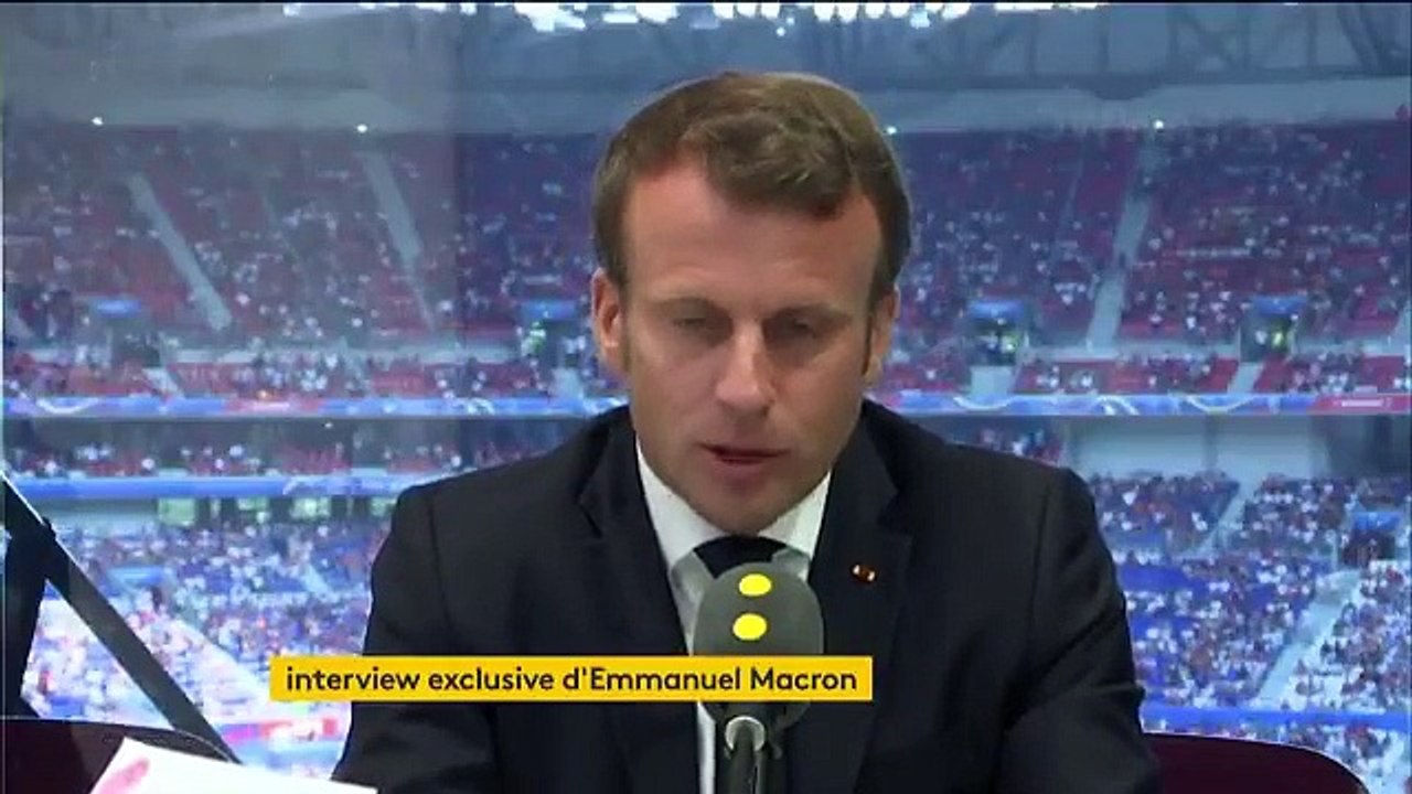 La mise en garde d'Emmanuel Macron : "On peut pas prendre nos enfants en otage, quand on est professeur, on a des devoirs"