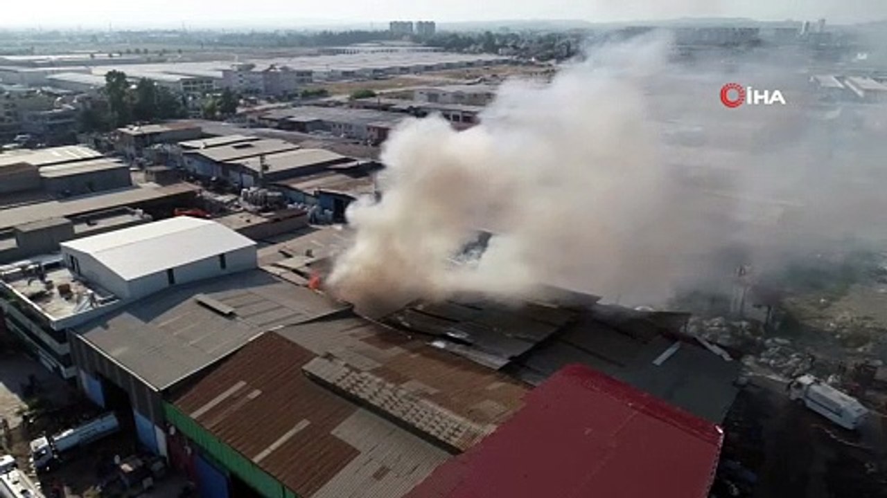 Geri dönüşüm fabrikasında çıkan yangına ‘toma’ takviyesi