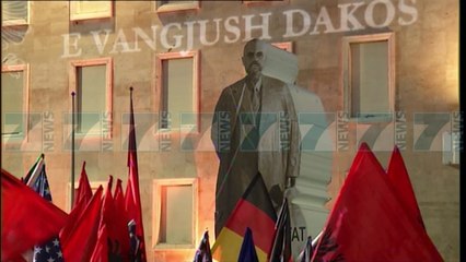 BASHA FTON SHQIPTARET NE PROTESTE, «DO NDALIM BANDEN QE GRABIT» - News, Lajme - Kanali 7