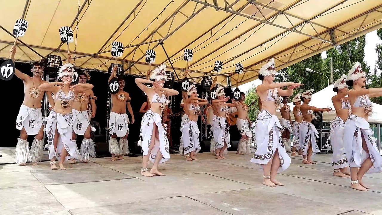 La troupe chilienne Bafochi du Festival Rythmes et Couleurs de Valentigney