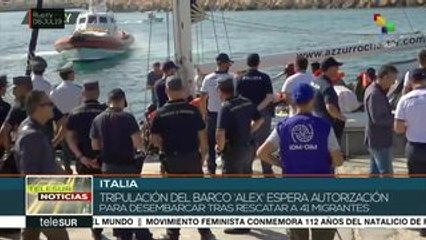 Italia: Tripulación de barco Alex espera autorización para desembarcar