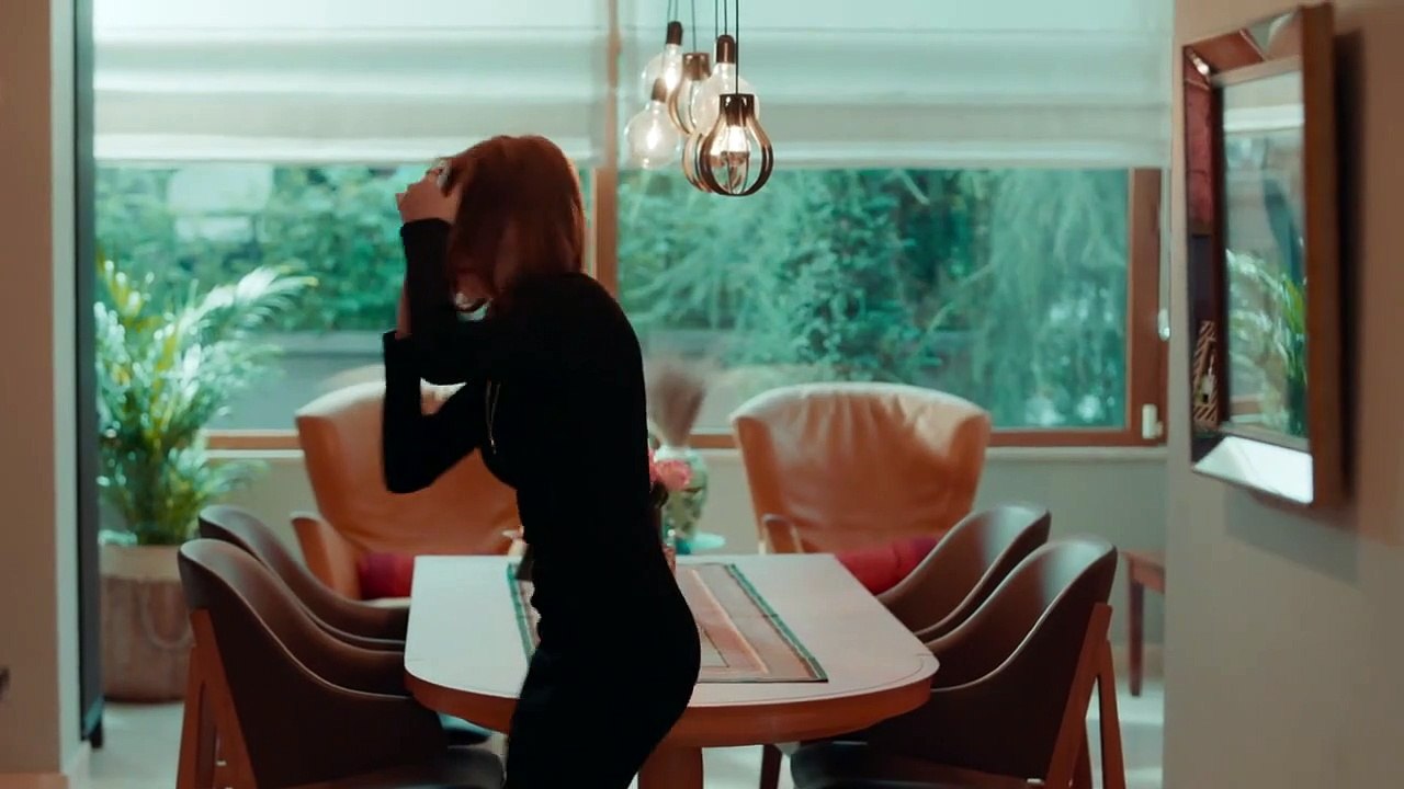 مسلسل اصطدام الموسم الاول مدبلج للعربية  - حلقة 1