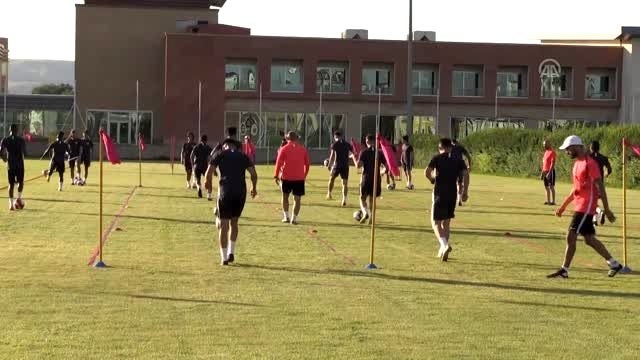 Erol Bedir: Üç takım da Deniz Türüç'ü kadrosunda görmek istiyor