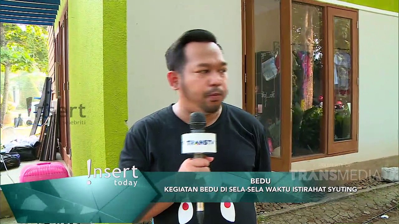 Insert- Kegiatan Bedu Di Sela Sela Waktu Istirahat Syuting
