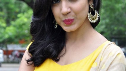 Ritu Varma Glamourous Pose(Telugu)