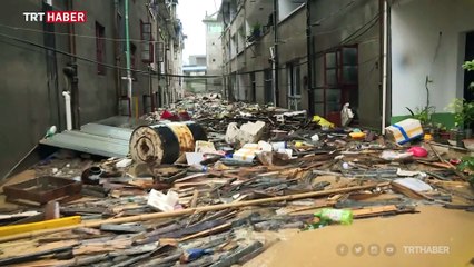 Çin'de nehirler taştı, evler sular altında aldı