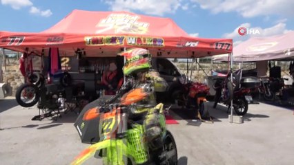 Uşak'ta ‘Süpermoto’ 2. ayak yarışması nefes kesti