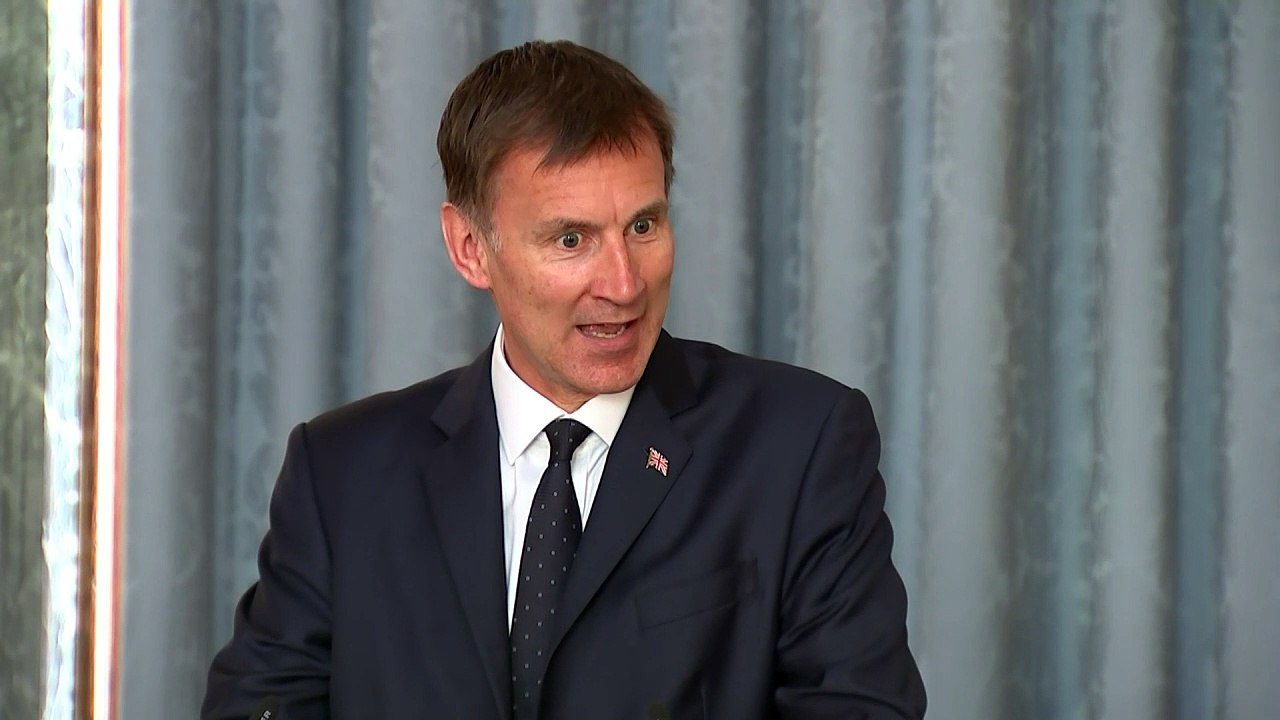 Hunt: 'I don't agree with some views in those letters'