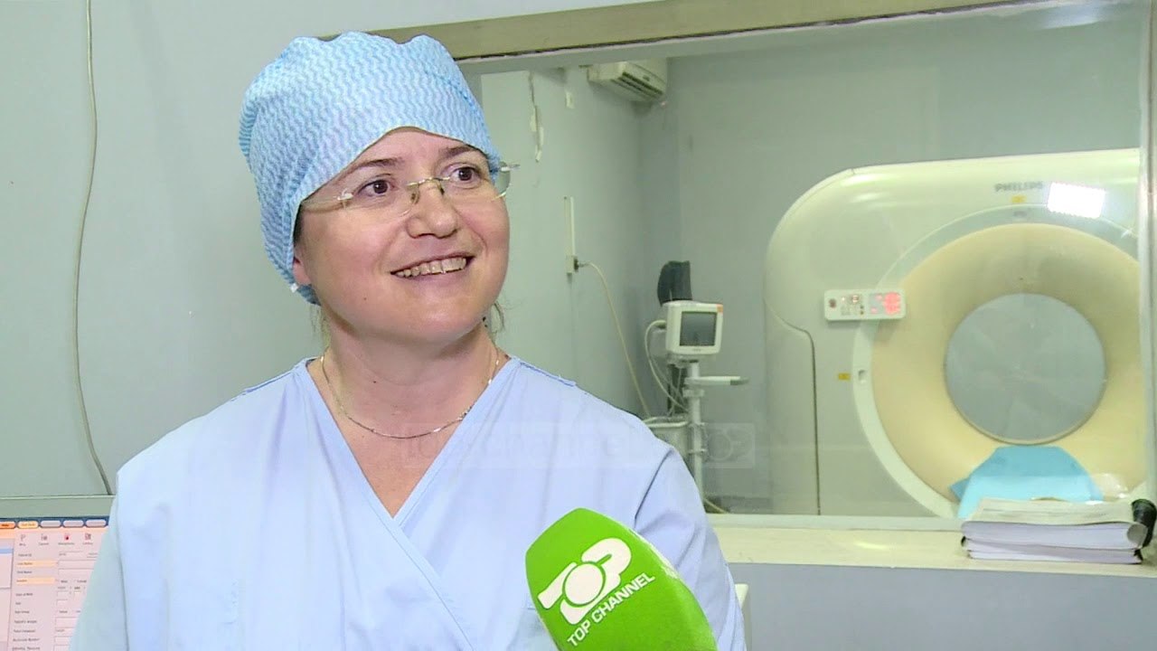 Në punë të dielën/ Në rrugët e Tiranës vetëm turistë të huaj  -Top Channel Albania - News - Lajme