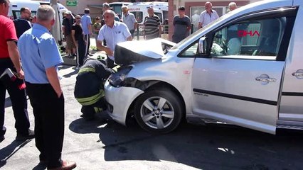 BOLU Kaza yapan araçları fotoğraflama yarışı